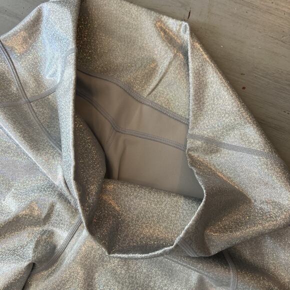 Fabletics Oasis High Waisted Silver Glitter Hologram Leggings Sz XXL w/ Pockets - Picture 4 of 9